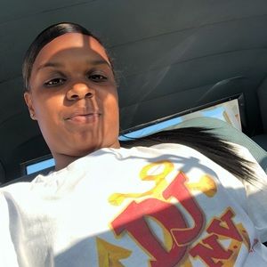 Meet your Posher, Destiny